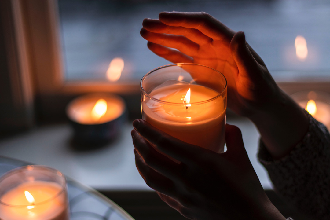 Looking for the Best Smelling Candles? 5 Reasons Why We Have You Covered